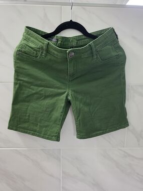 Women’s Green Stretch Cotton Shorts